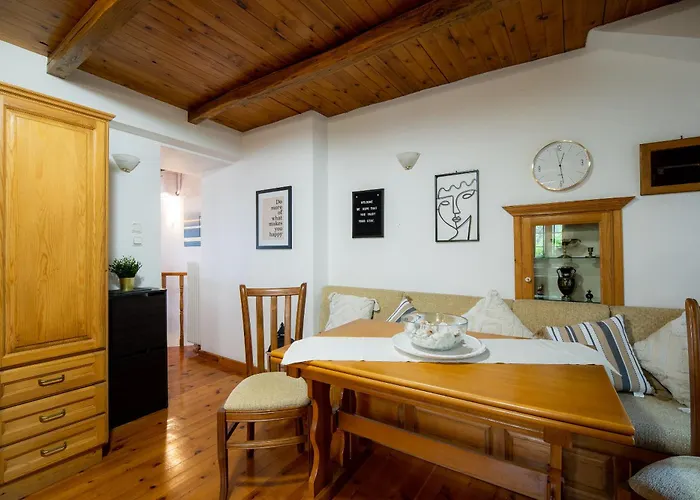 Vines & Views Ano Volos